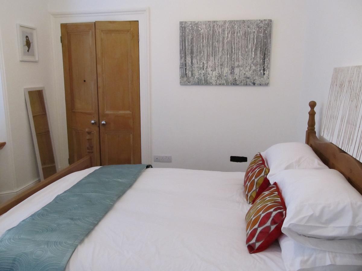 The Beatnik, Victorian Townhouse Apartment With Parking Plymouth Eksteriør bilde