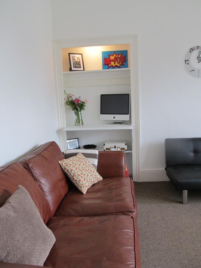 The Beatnik, Victorian Townhouse Apartment With Parking Plymouth Eksteriør bilde